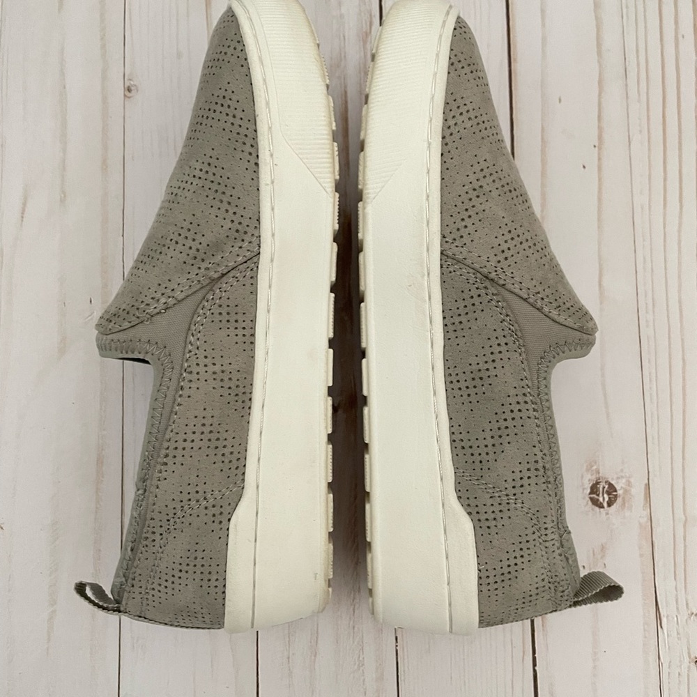 DR. SCHOLL’S Gray Suede Slip On Loafers - Picture 5 of 11
